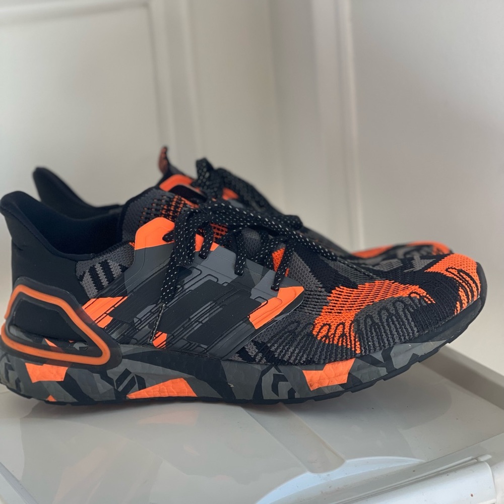2020
UltraBoost 20 'Geometric Pack - Black Signal Orange